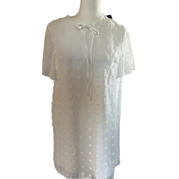 White Textured Dress Flutter sleeves - Picture 4 of 8